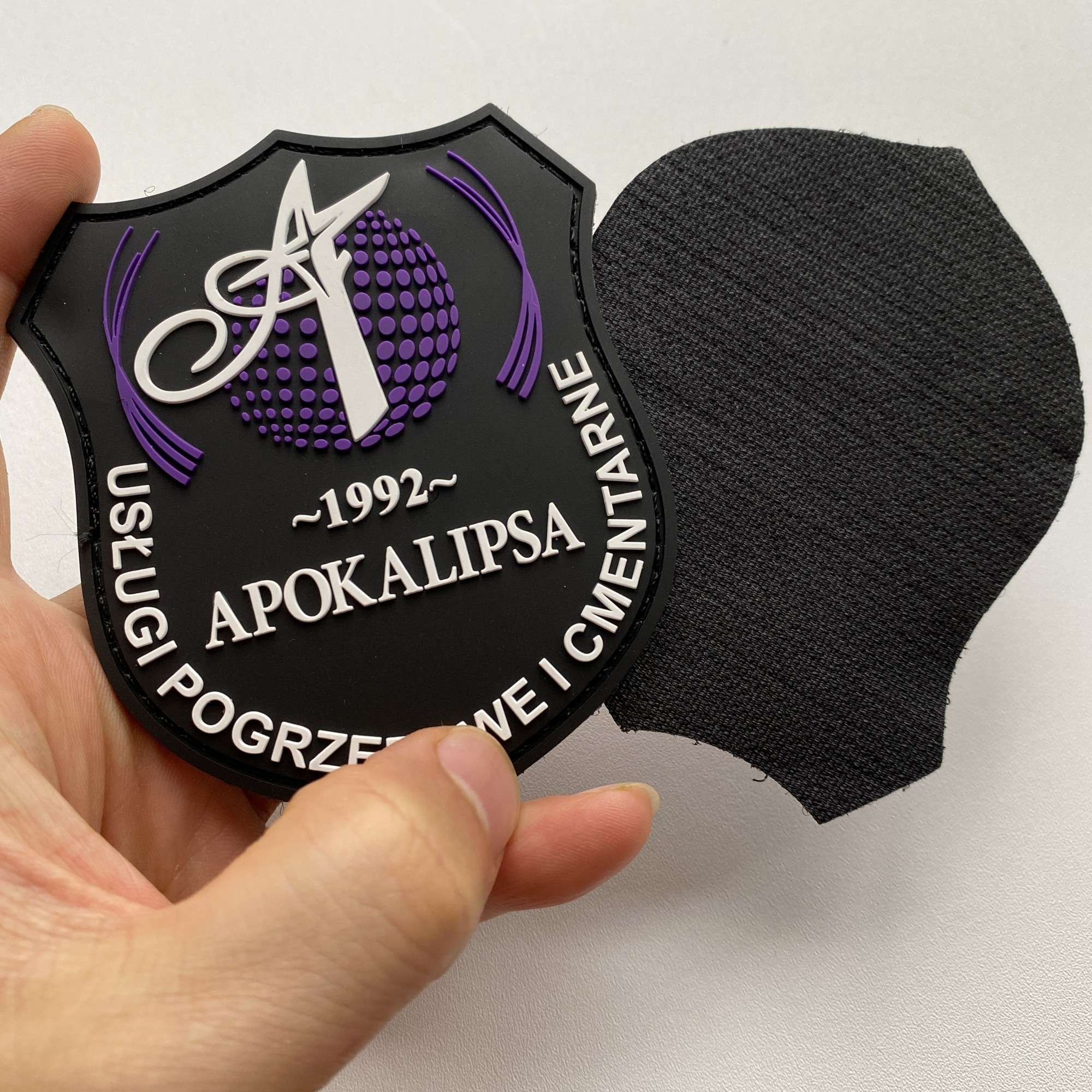 Insignia de Goma Personalizada - Outdoor Adventure Logo reseña y precio
